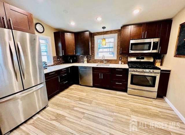 354 Paderewski Avenue - Photo 1