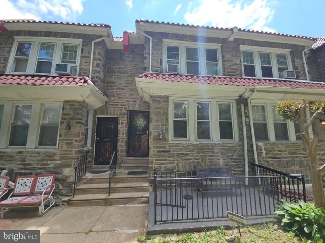 5736 Woodcrest Avenue - Photo 1