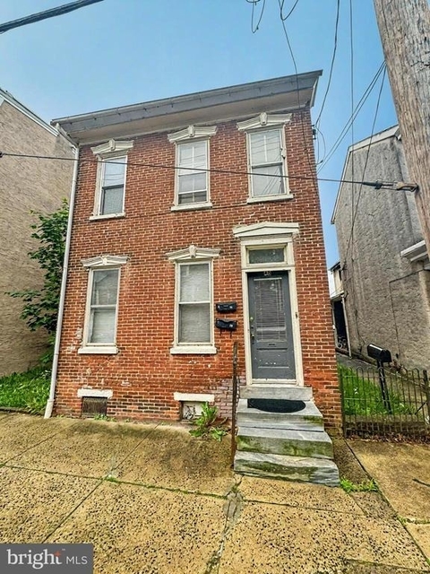 48 Chestnut Street - Photo 1