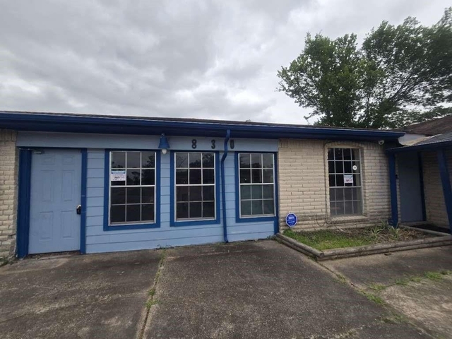 830 Stonyridge Street - Photo 1
