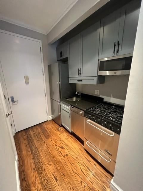 202 East 13th Street - Photo 1