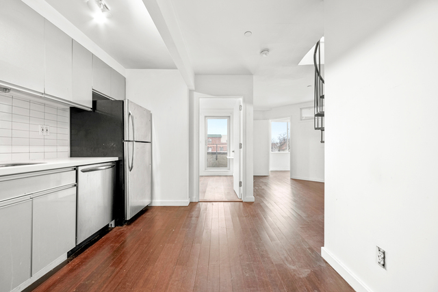 286 Stanhope Street - Photo 1