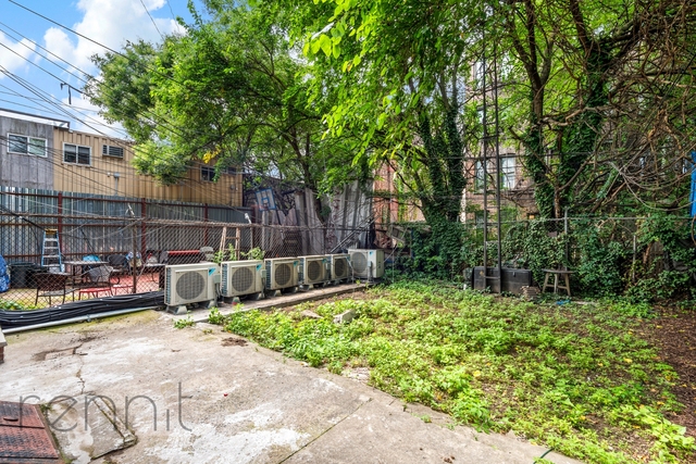 127 Thames Street, Brooklyn, N - Photo 1