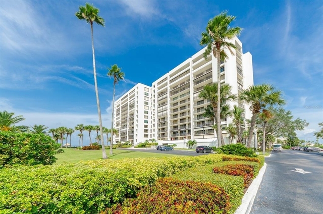 1460 Gulf Boulevard - Photo 1