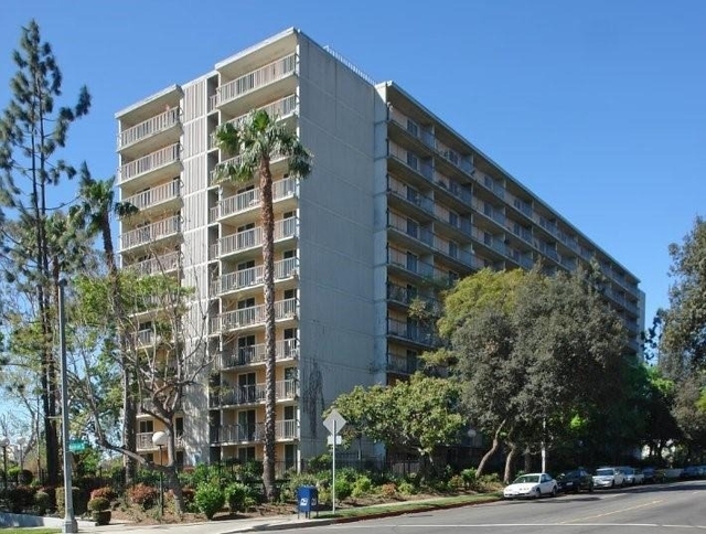 560 E Villa St - Photo 1