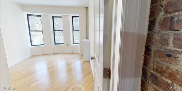 East 12th Street - Photo 1