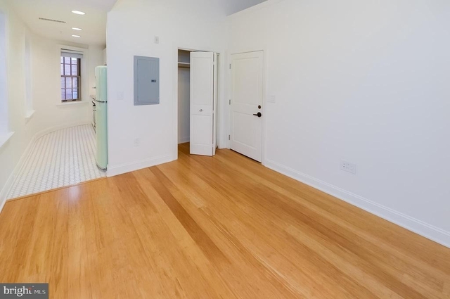 1516 Spruce Street - Photo 1