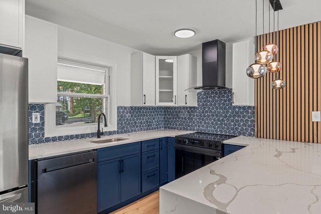 29 Hinsdale Lane - Photo 1