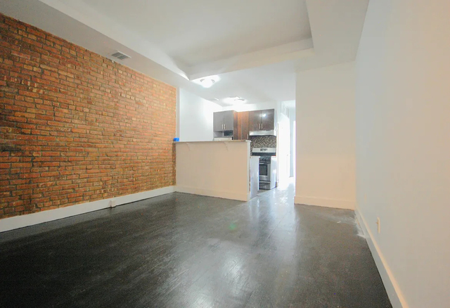 295 Throop Avenue - Photo 1