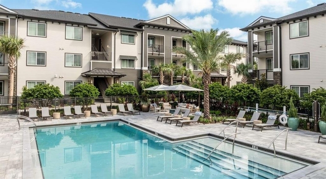5000 Collina Terrace - Photo 1