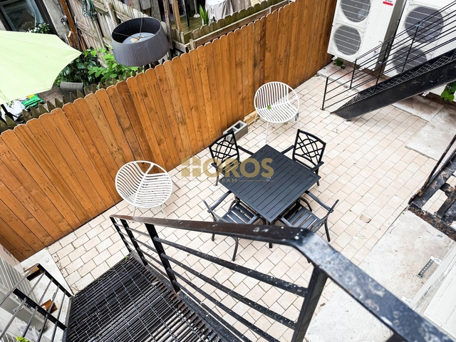East 11th Street - Photo 1