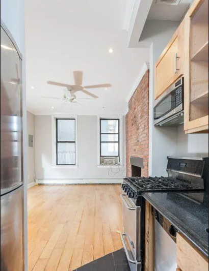 Avenue B - Photo 1