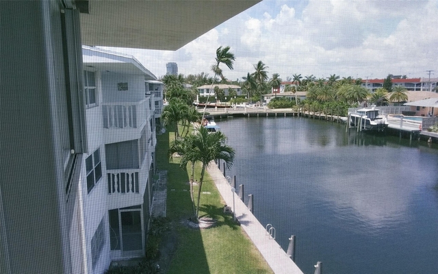 460 Paradise Isle Blvd - Photo 1