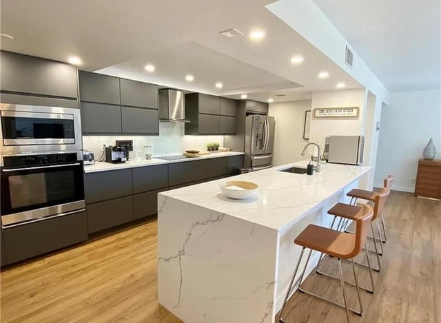 950 Egret Circle - Photo 1