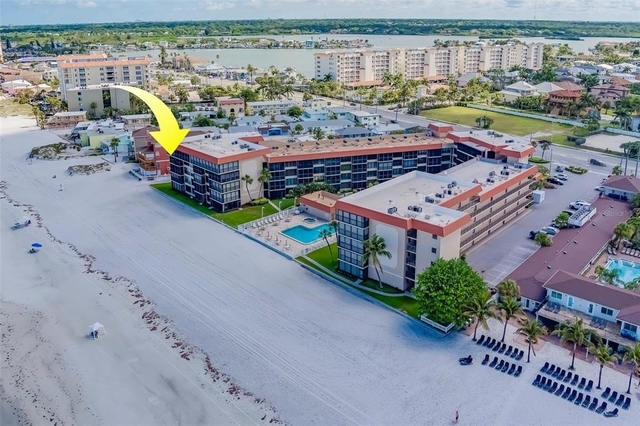 17580 Gulf Boulevard - Photo 1