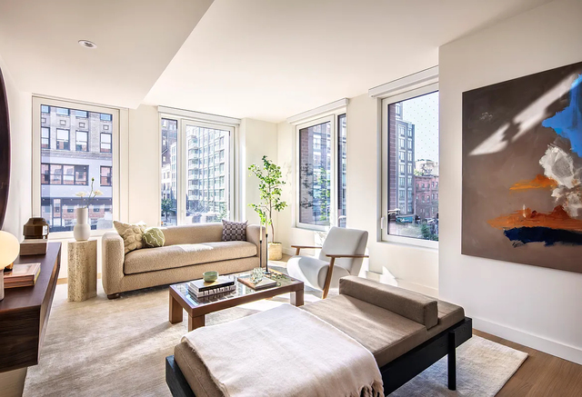 335 8th Avenue - Photo 1