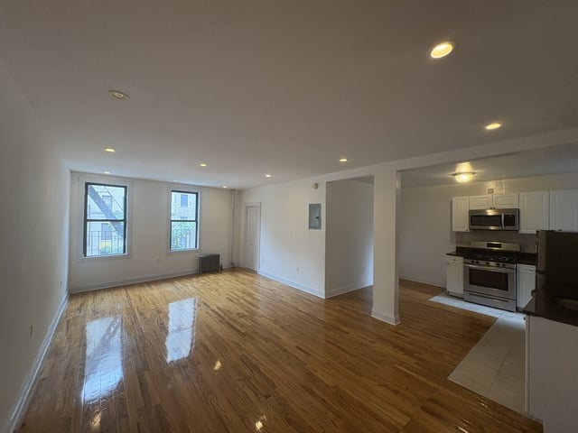 270 Fort Washington Avenue - Photo 1
