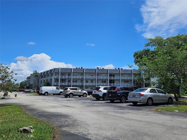 6650 Royal Palm Boulevard - Photo 1