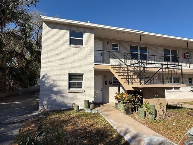 805 Louisville Street - Photo 1