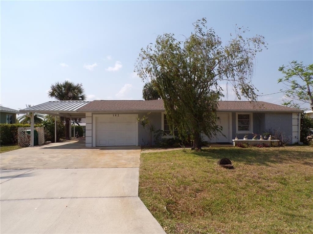182 Chelsea Court Nw - Photo 1