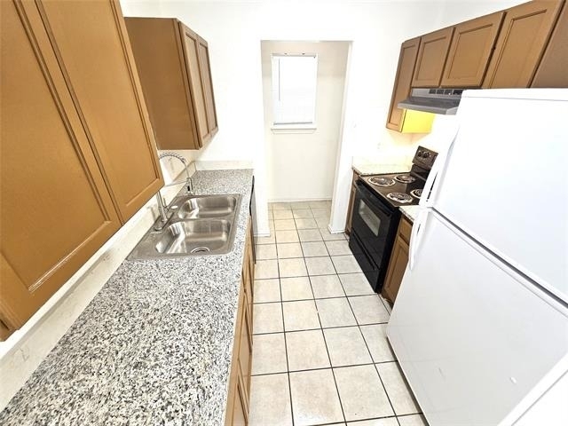 2837 Ave J - Photo 1