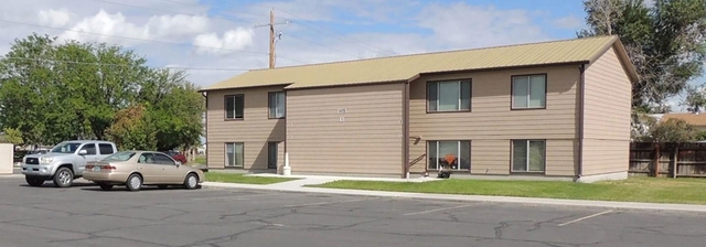 1415 W Park Ave - Photo 1