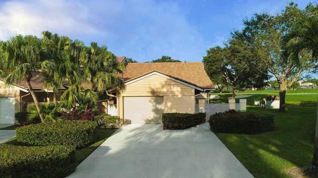 533 Prestwick Circle - Photo 1