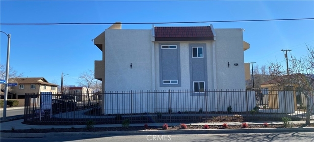454 E Avenue Q3 - Photo 1