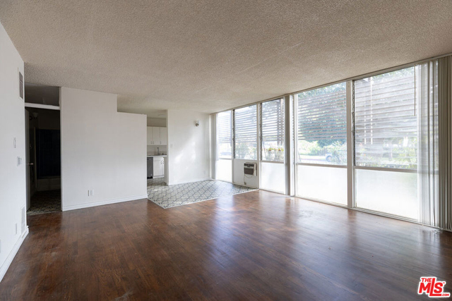 11133 Rose Avenue - Photo 1