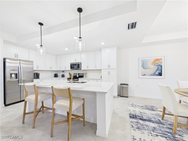5527 Double Eagle Circle - Photo 1