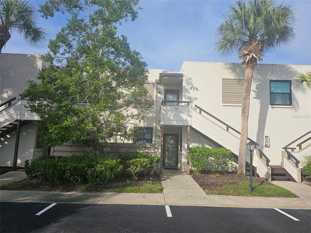 586 Lakeside Drive - Photo 1