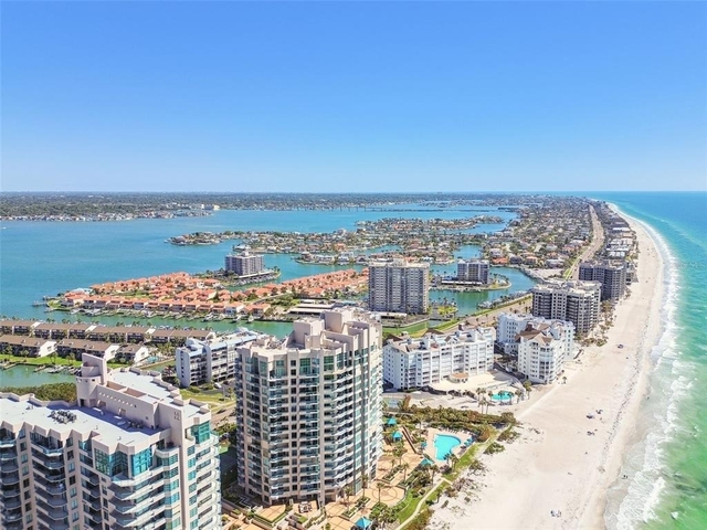 1560 Gulf Boulevard - Photo 1