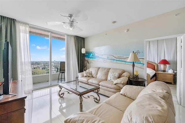 625 Casa Loma Boulevard - Photo 1