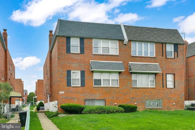 9754 E Roosevelt Boulevard - Photo 1