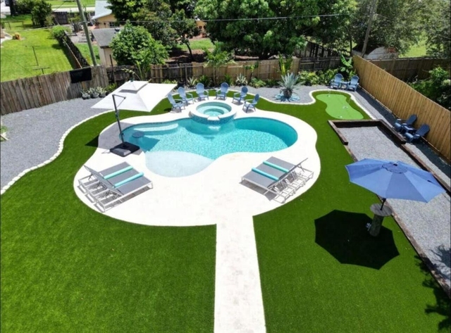 270 Nw 36th Street - Photo 1