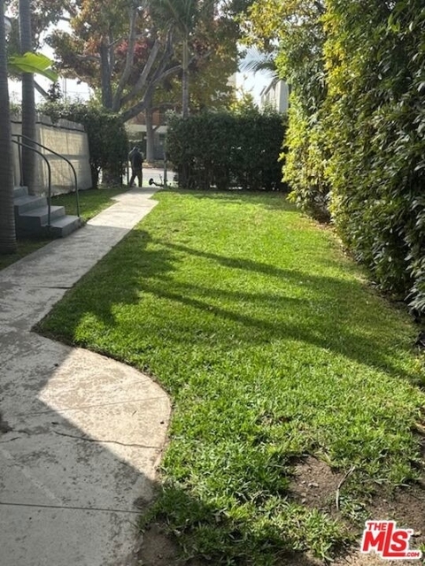 1543 11th Street - Photo 1