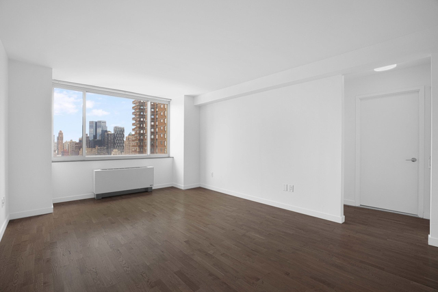 West 44th Street - Photo 1