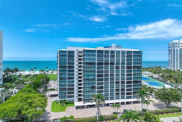 4031 Gulf Shore Boulevard N - Photo 1