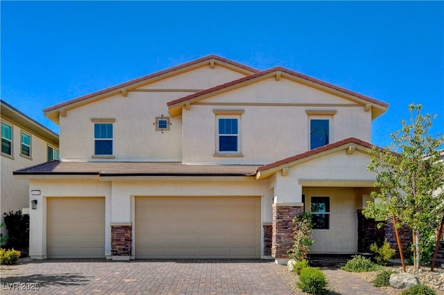 1075 N Water Street - Photo 1