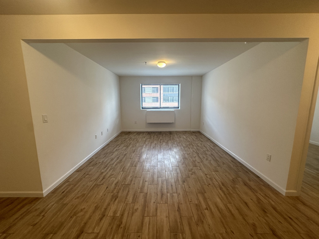 31-72 31st Street - Photo 1