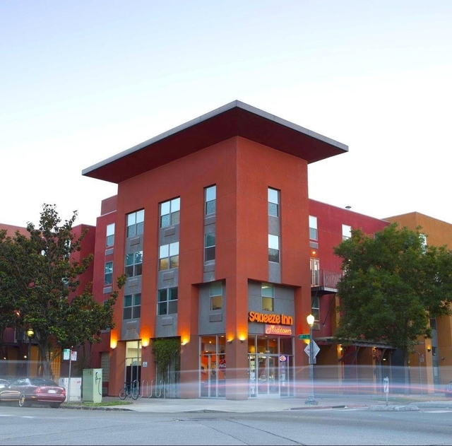 1100 17th St - Photo 1
