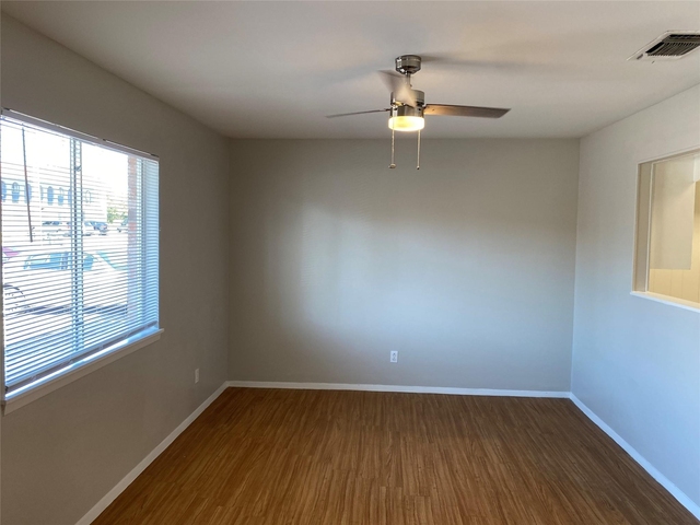 1053 Linde Ave - Photo 1