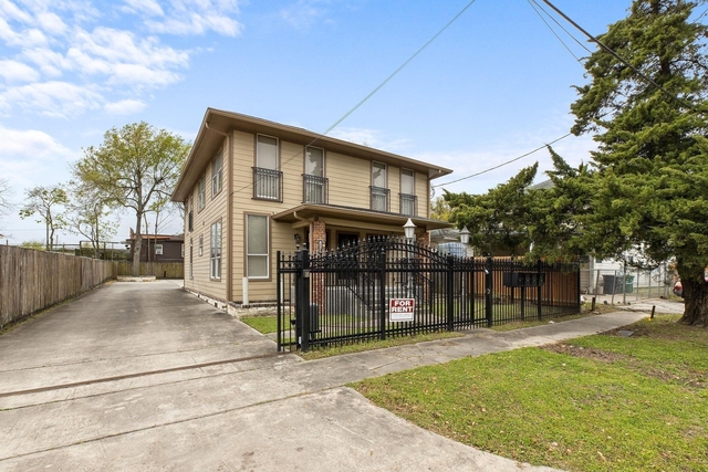 4306 Wilmer Street - Photo 1