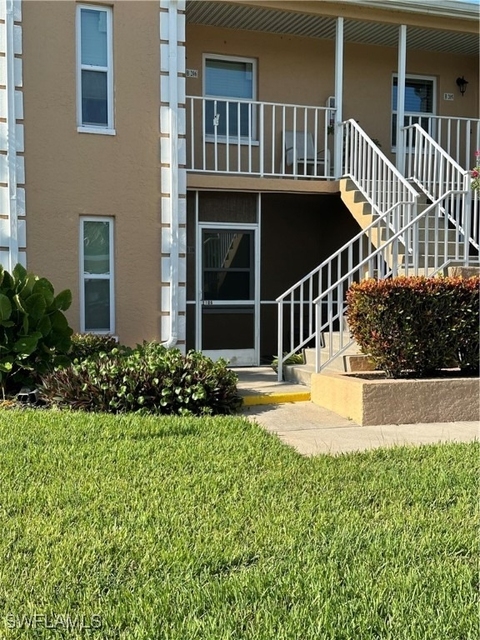1950 W Crown Pointe Boulevard - Photo 1