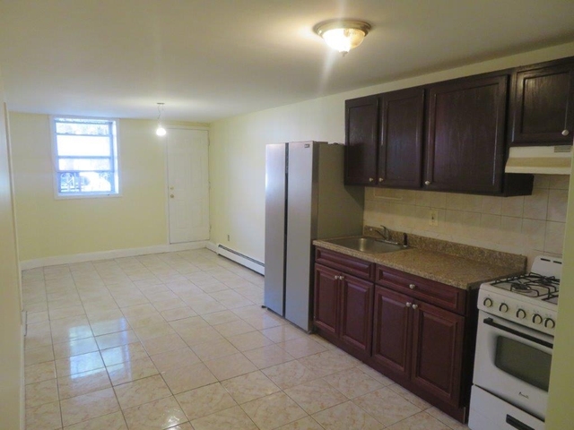 East 55th Street - Photo 1