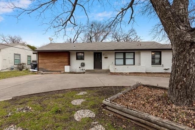 4009 Anita Avenue - Photo 1