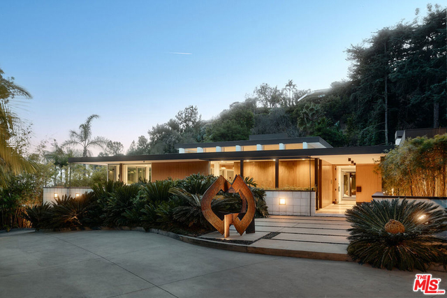 1061 Loma Vista Drive - Photo 1