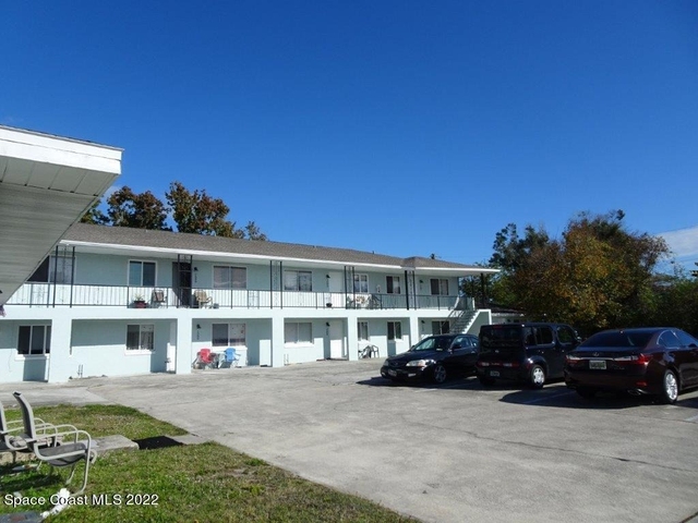 1588 South Street - Photo 1