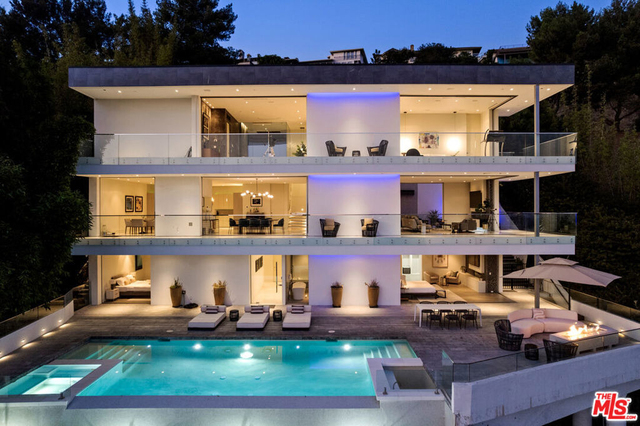 7080 W Mulholland Drive - Photo 1