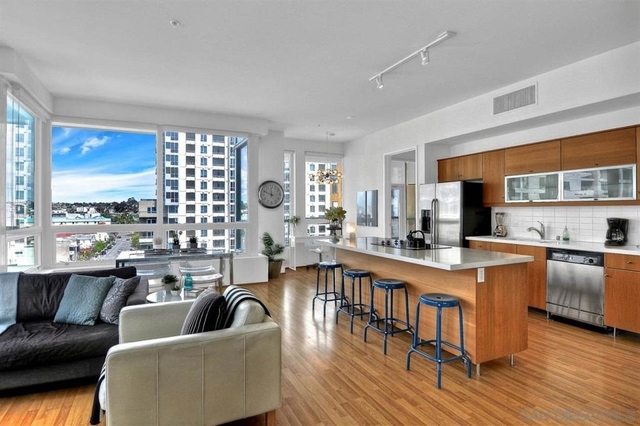 350 W Ash St - Photo 1